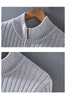 Cardigan Masculino com Zíper e Gola Alta - Outono/Inverno 2024